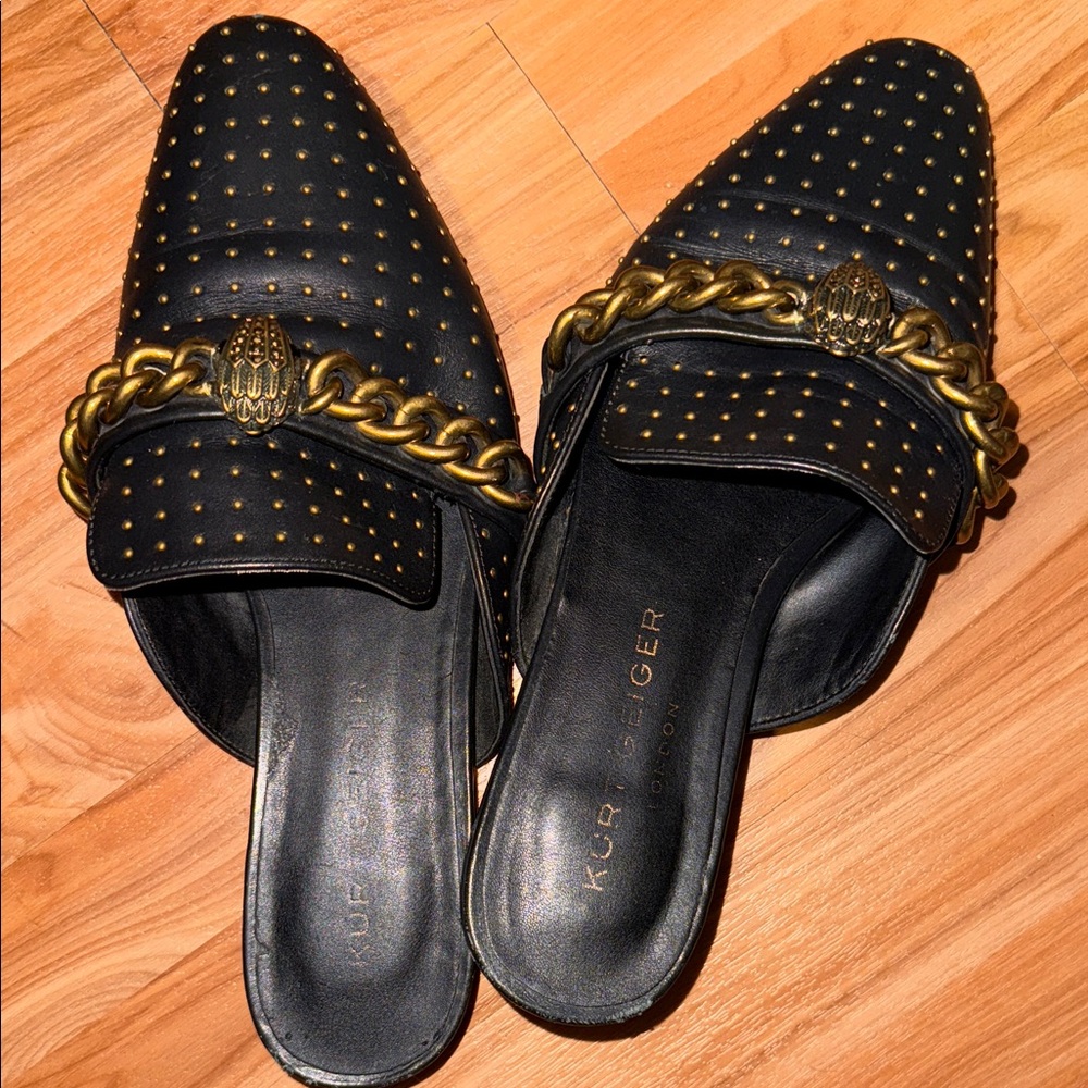 Kurt Geiger Black Leather Pointed Slip-On Mules with Gold Chain - Picture 13 of 16